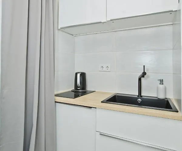 Апартаменти And Happy Place Хвар