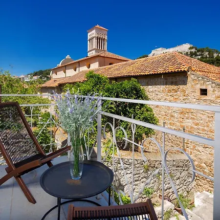 And Happy Place Apartman