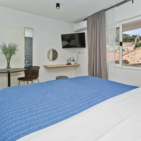 And Happy Place Apartman *