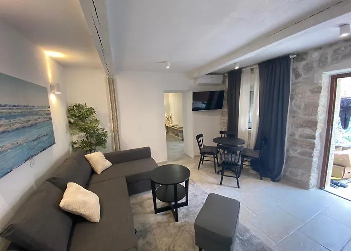 Apartment&studios Happy Place