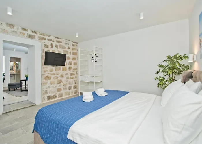 Apartment&studios Happy Place Apartamento Hvar Town