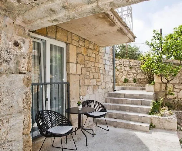Apartment&studios Happy Place * Hvar Town
